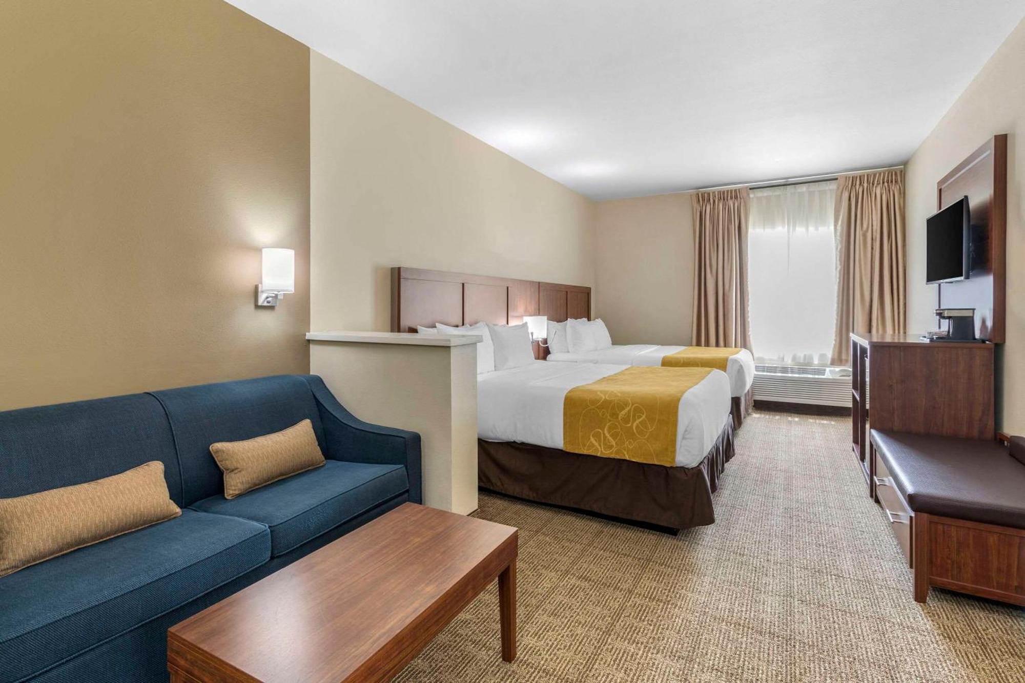 Comfort Suites Tulare Kültér fotó